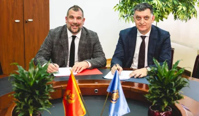Krapović i Komnenović potpisali Sporazum o poslovno-tehničkoj saradnji Ministarstva odbrane i Op&scaron;tine Tivat