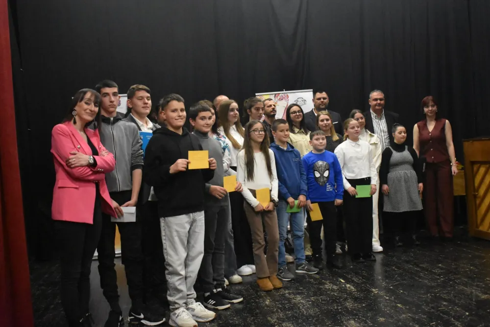 Pisali u stihu i prozi o majci, najvažnijoj osobi u životu