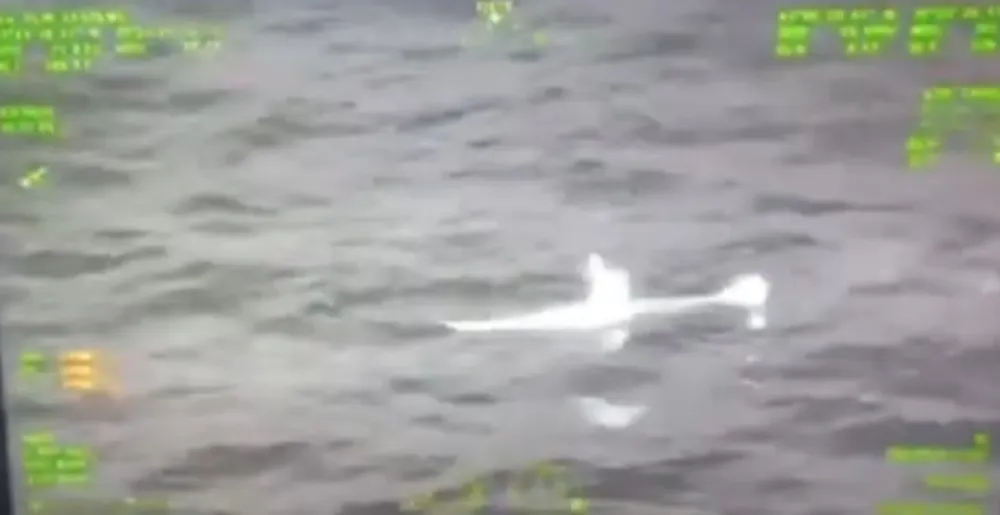 (VIDEO) Dramatičan snimak spasavanja Kostelića - UPSUL: Akcija trajala pet sati, talasi bili visoki četiri metra