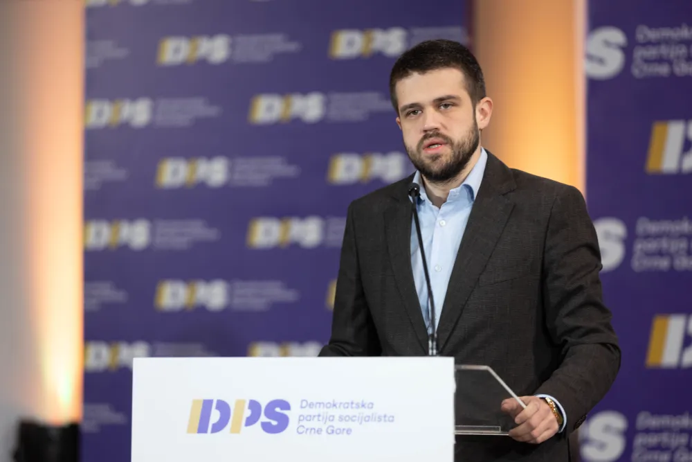 Nikolić o privođenju Vukovića: Jeftin potez koji predstavlja odraz nemoći i straha