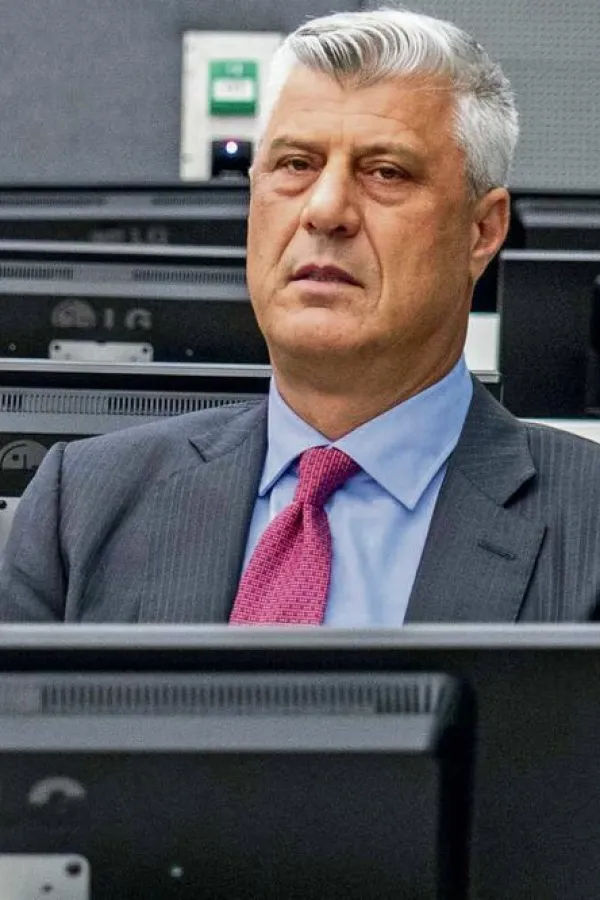 Ha&scaron;im Tači pu&scaron;ten iz Haga da na Kosovu posjeti grob svog oca