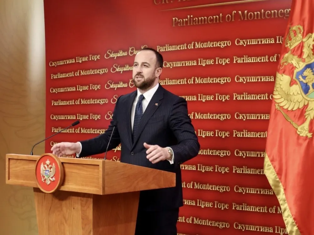 Nikolić: Lo&scaron;a i antievropska poruka parlamentarne većine da uskrati pravo na postavljanje poslaničkog pitanja