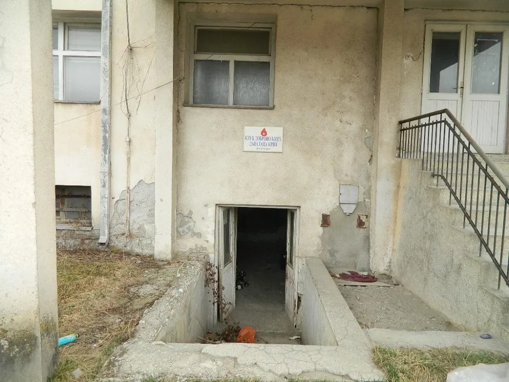 Бивше просторије ДДДК прије осам година обијене и уништене