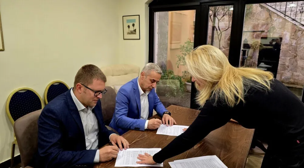 Potpisivanje ugovora