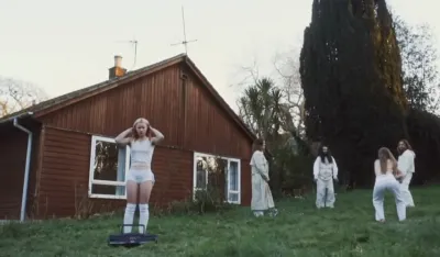 Wet Leg najavljuju novi album "Moisturizer"