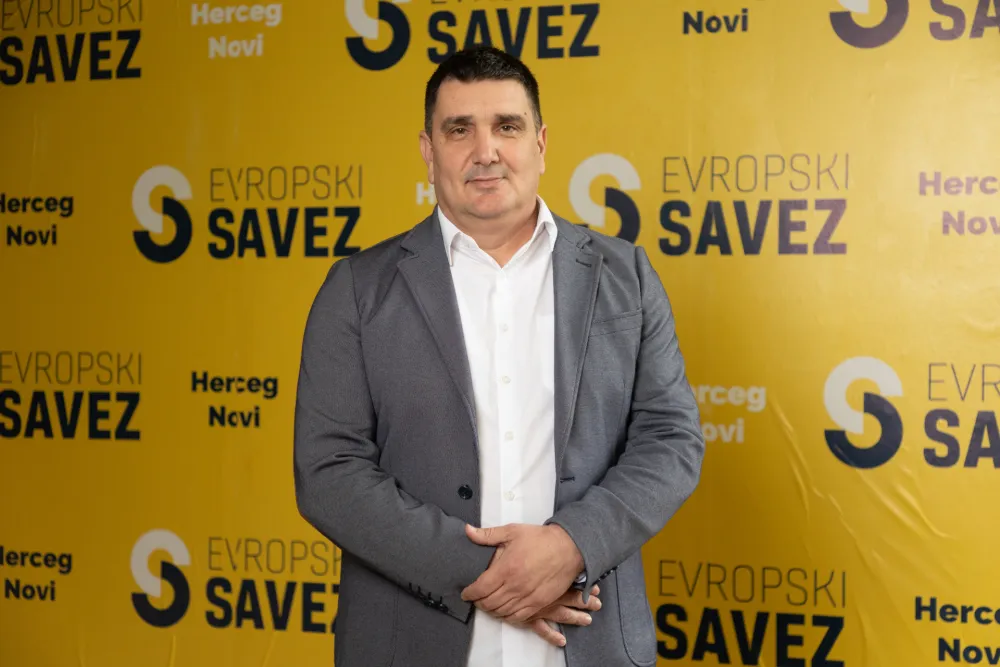 Komnenić: Želimo da slu&scaron;amo građane i gradimo uzajamno povjerenje