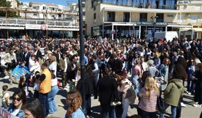 (FOTO/VIDEO) Protest na Maloj plaži: "Ulcinj nije tržni centar"