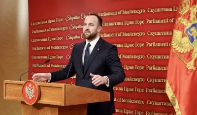 Nikolić: Neobavije&scaron;teni MUP aktivno se uključio u predizbornu kampanju u korist parlamentarne većine