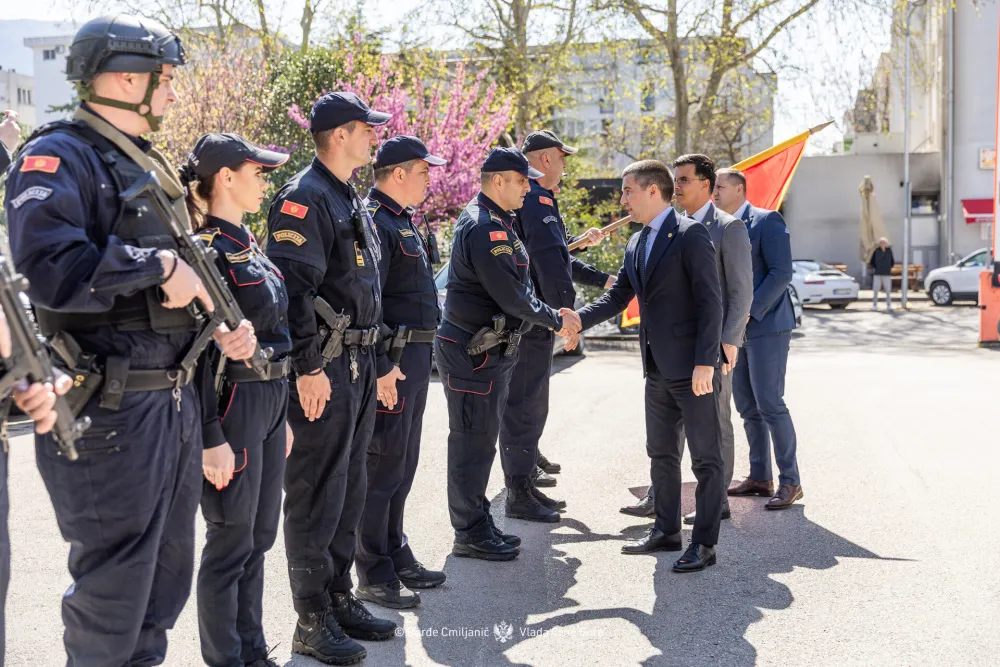 Bečić: Policajci koji su uniformu zloupotrijebili da bi &scaron;titili mafiju, neće je vi&scaron;e nositi