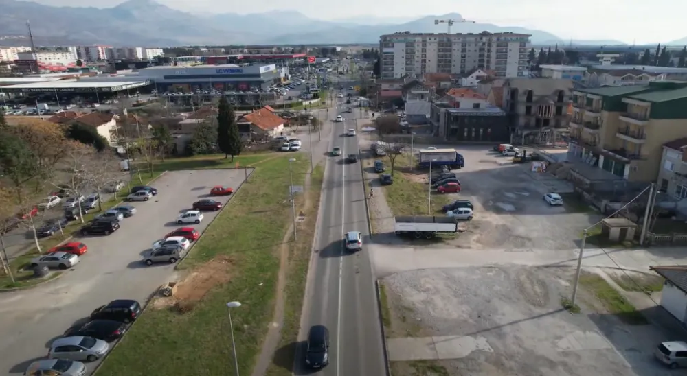 Vlasnici nepokretnosti u Ulici Vojislavljevića ne pristaju na sjeckanje, hoće otkup čitavih parcela