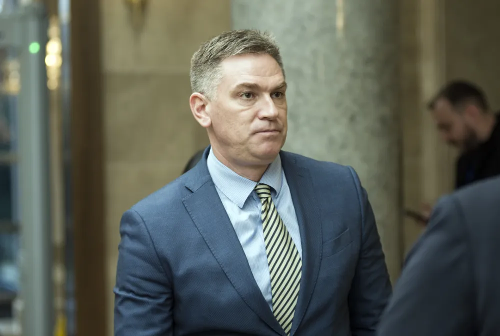 Huter: Izlaznost za pohvalu, ako nije plod duplih birača