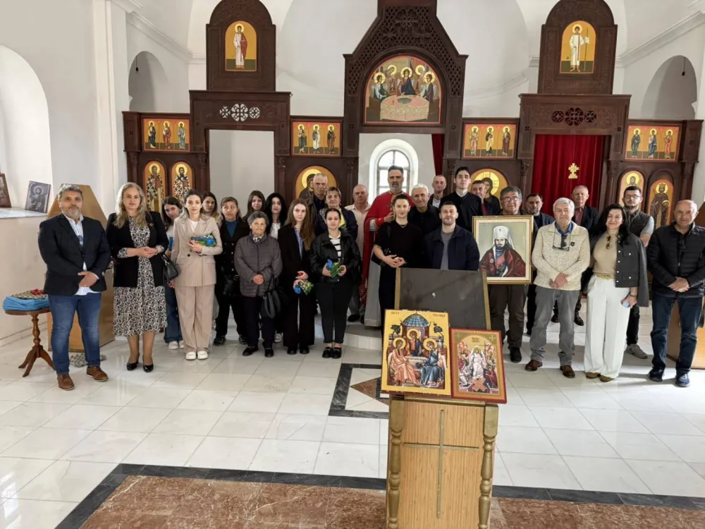 Заједничка фотографија након литургије у врачанској цркви