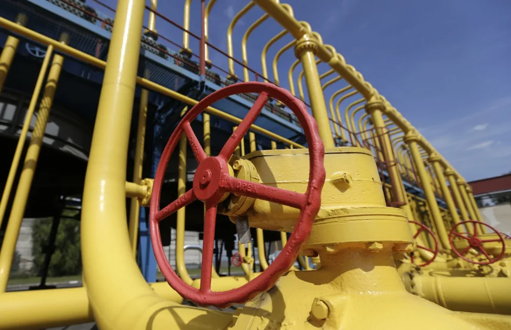 EU: Prestaćemo da uvozimo ruski gas; Kremlj: Pucaju sami sebi u nogu