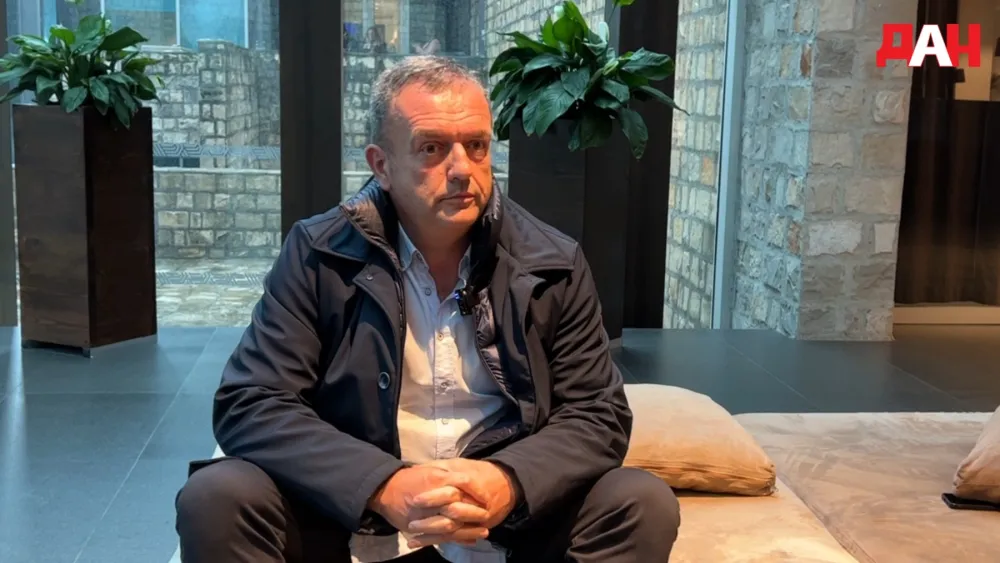 Dokić: Vlada da poku&scaron;a da uvede letove za Moskvu
