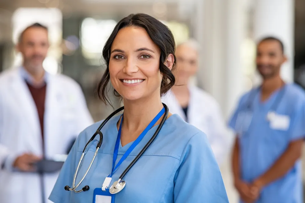 Prepoznati ključnu ulogu medicinskih sestara u optimizaciji zdravstvenih sistema i ekonomije