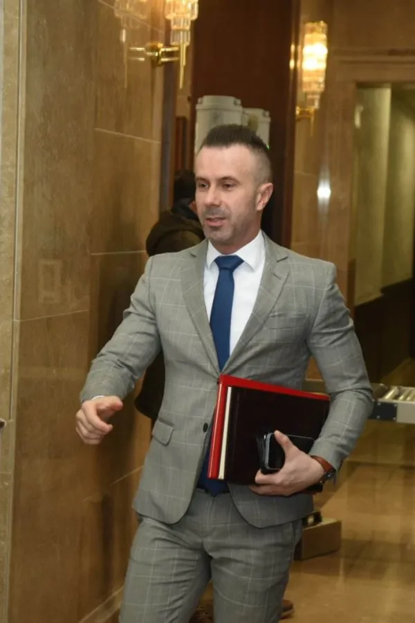 Bogdanović: Crna Gora koja se stidi Lovćena, onog ranije i ovog danas, nije Crna Gora
