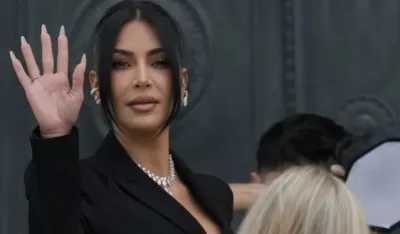  Kim Karda&scaron;ijan svjedočila na suđenju u Parizu: Na sud stigla s nakitom vrijednim preko 7 miliona dolara