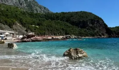 Crvena glavica