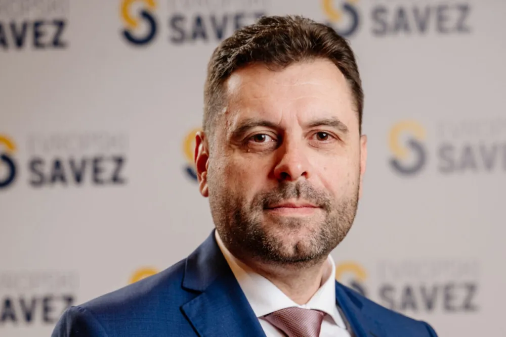 Vujović: Prije će Mandić čestitati nezavisnost Kosovu nego Crnoj Gori