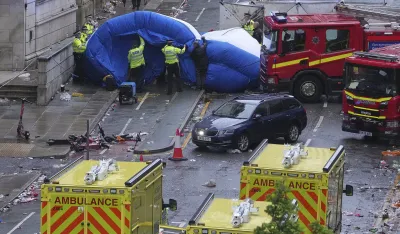 (VIDEO) Automobil uletio među ljude u Liverpulu, najmanje 50 povrijeđenih