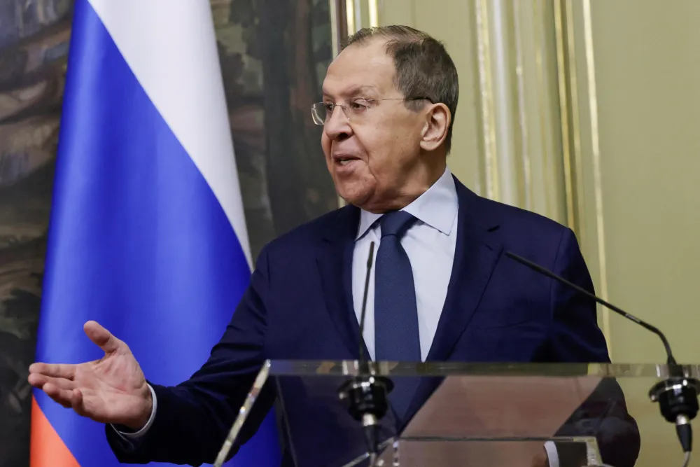 Lavrov: Njemačka odavno u tajnosti donijela odluku o dozvoli upotrebe dugometnih raketa