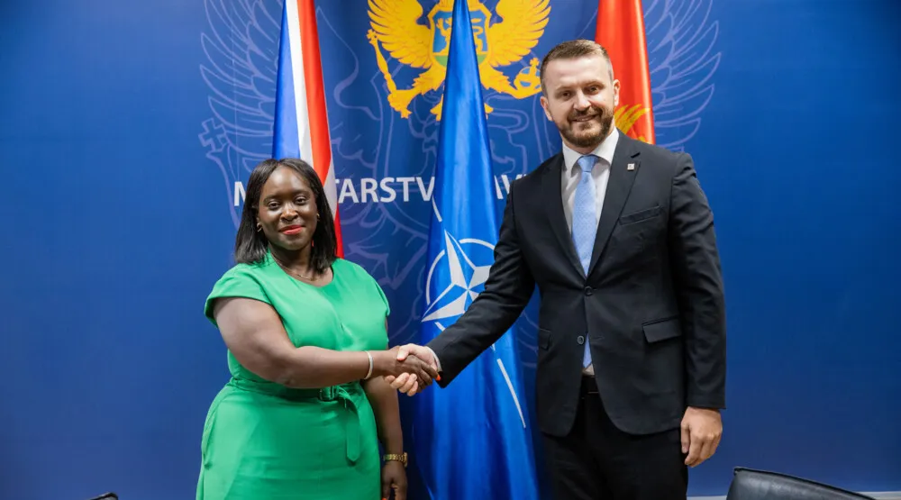 Dukaj i Opong-Asare