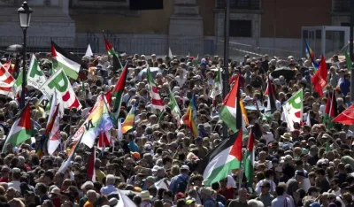 Rim: Hiljade ljudi na protestu protiv rata u Gazi traži uvođenje sankcija Izraelu