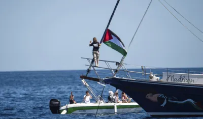 Izrael tvrdi da brod sa aktivistima i Gretom Tunberg neće stići do Gaze