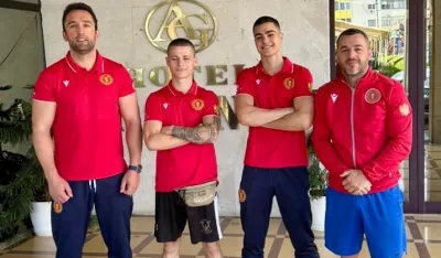 Crnogorski bokseri sa trenerima