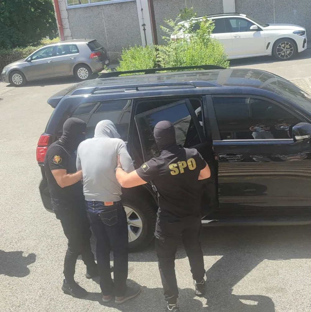 (FOTO/VIDEO) SPO izvr&scaron;ilo pretres objekata u vlasni&scaron;tvu Stanaja, uhap&scaron;eno vi&scaron;e osoba