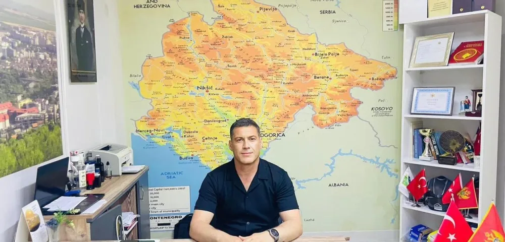 Adil &Ouml;zuzun