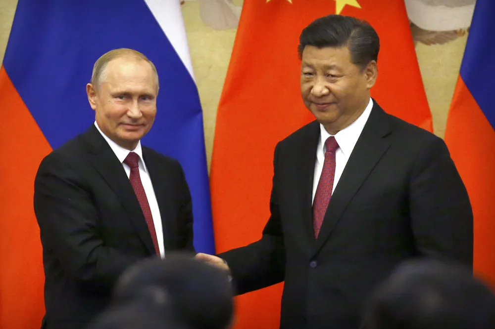 Si Đinping razgovarao sa Putinom
