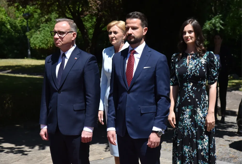 Duda stigao u Crnu Goru, Milatović priredio svečani prijem