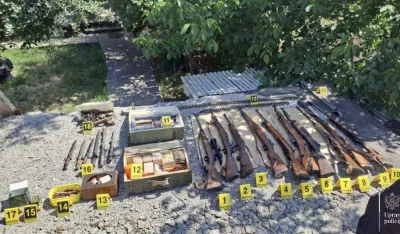 Policija u Kola&scaron;inu uhapsila osobu kod koje je pronađeno 10 komada oružja i 1.200 komada municije