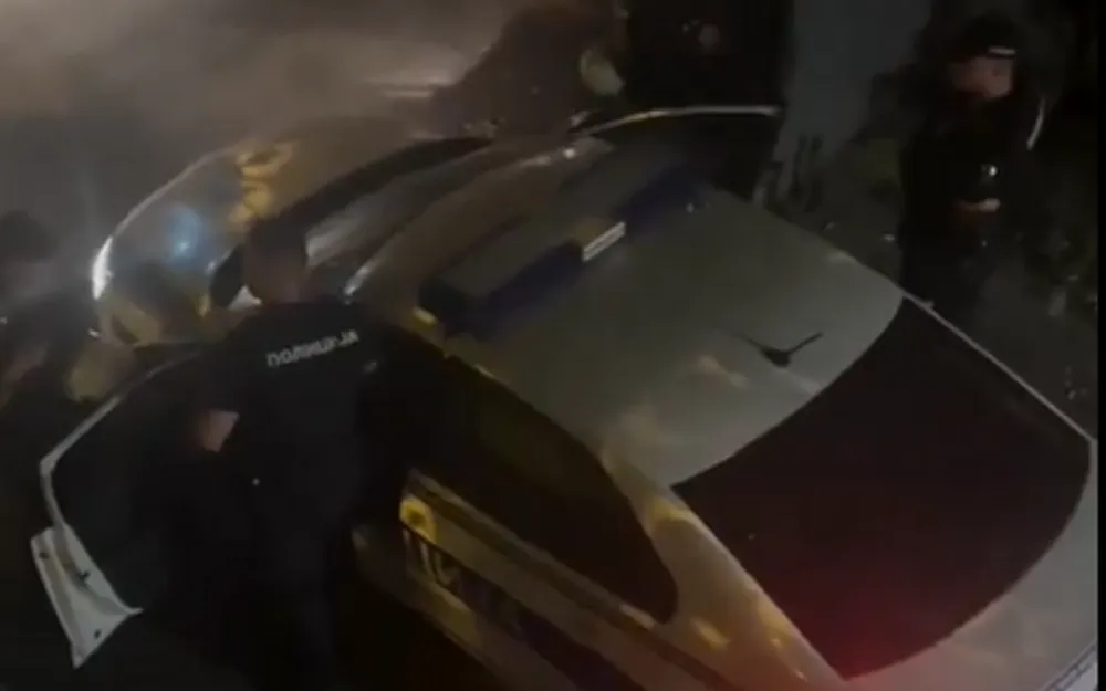 Policajci se hvale kako su tukli narod