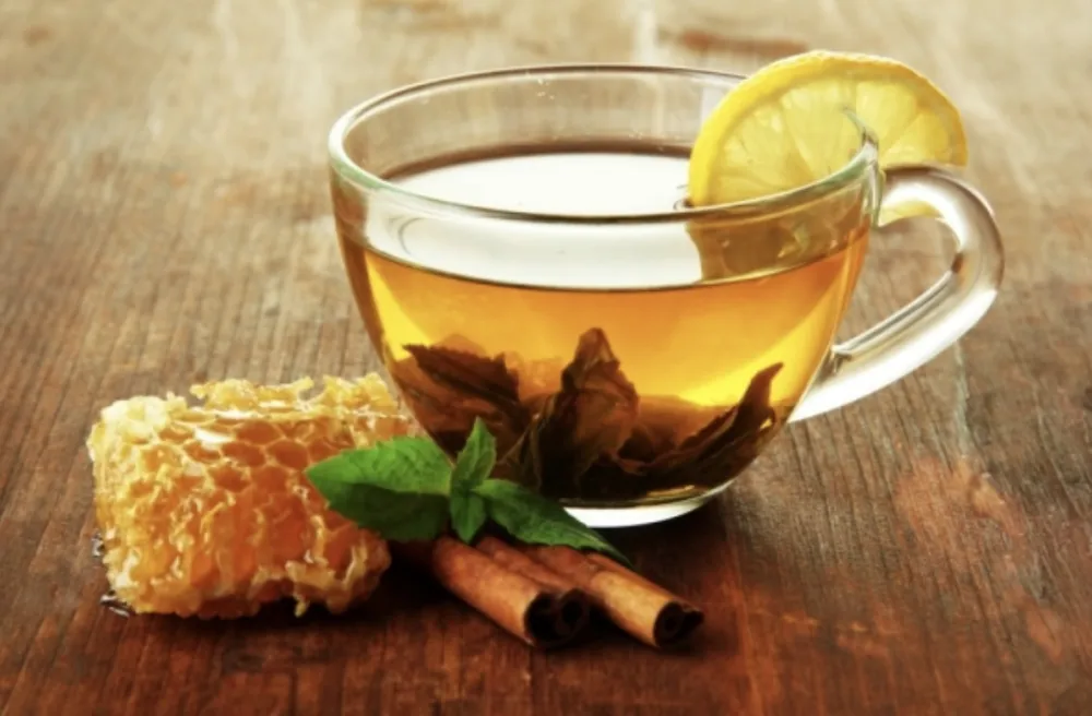 Tri čaja koja je najbolje piti ujutru za detosiktaciju