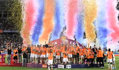 Trofej za FCSB 