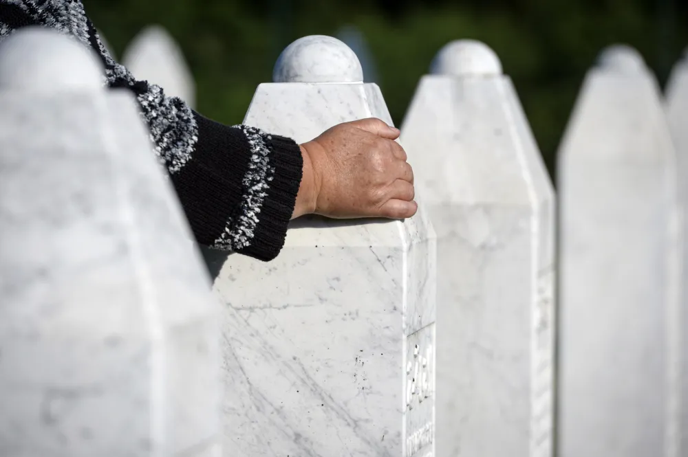 Crna Gora duguje uspostavljanje dana sjećanja na genocid u Srebrenici