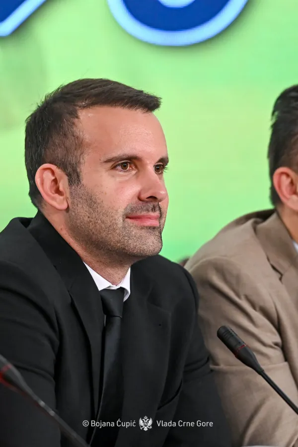 Proma&scaron;ili rast BDP-a za četvrtinu