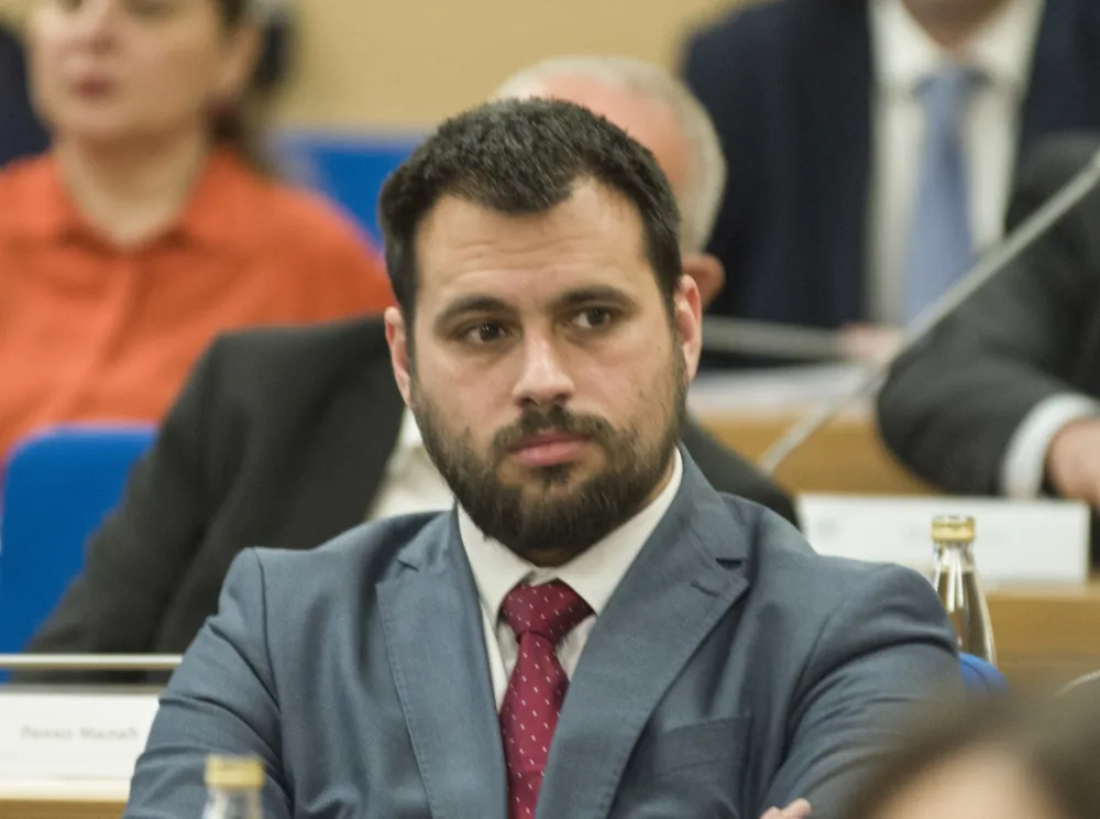 Glavni grad Geronto službu izdvaja&nbsp;iz Sekretarijata