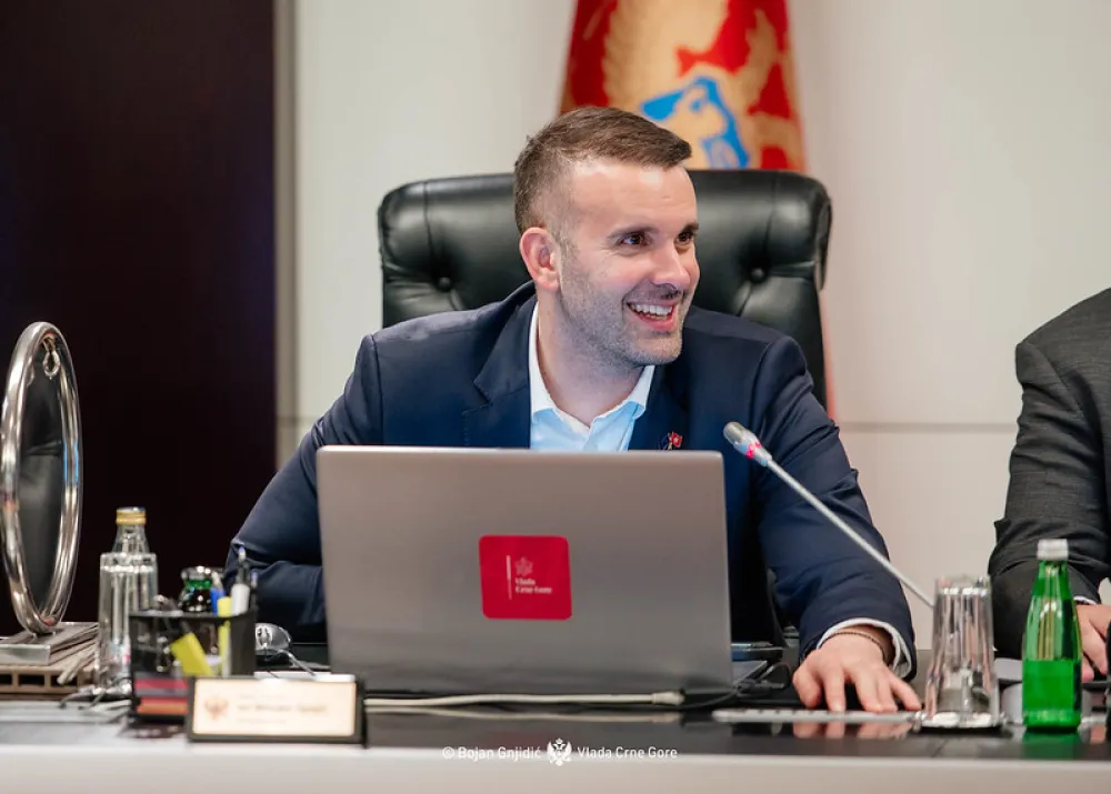Premijer sjutra prisustvuje potpisivanju ugovora o finansiranju druge dionice auto-puta Bar&ndash;Boljare