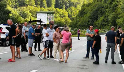 Vlasnici imanja u NP Biogradska gora i juče blokirali magistralni put: Radikalizovaće protest ako im ne dozvole da grade
