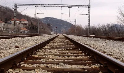 Voz iskliznuo iz &scaron;ina kod Biberaha u Njemačkoj: Ima poginulih i povrijeđenih