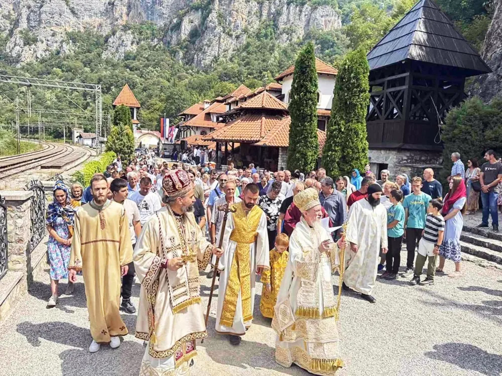 U manastiru Kumanica proslavljena hramovna&nbsp;slava: Sabrani u bogatstvu vjere, ljubavi i sloge
