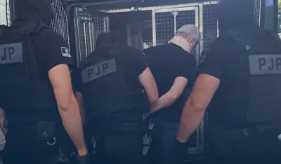 (VIDEO) Crnoj Gori izručen Ranko Radulović