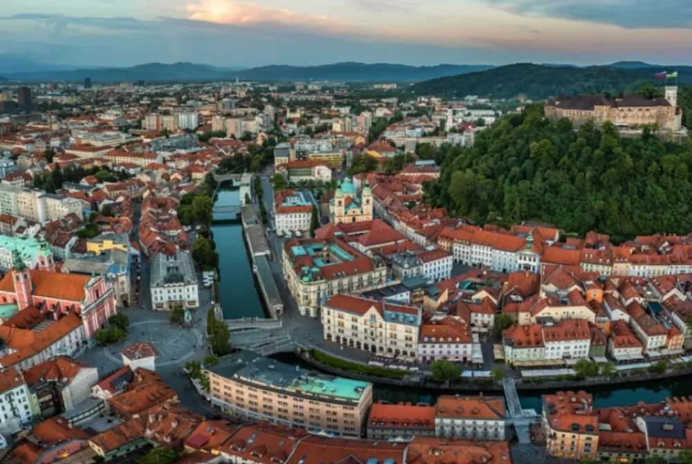 Slovenija prva evropska zemlja koja uvodi sankcije Izraelu