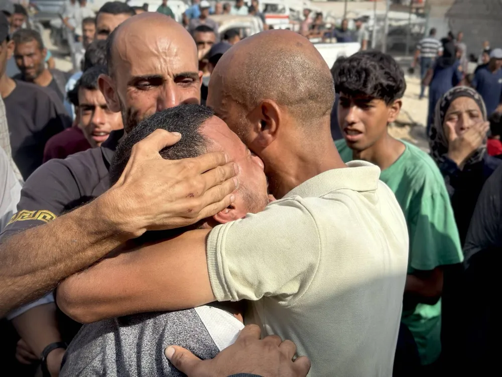 Najmanje 38 Palestinaca ubijeno dok su čekali pomoć iz konvoja Ujedinjenih nacija