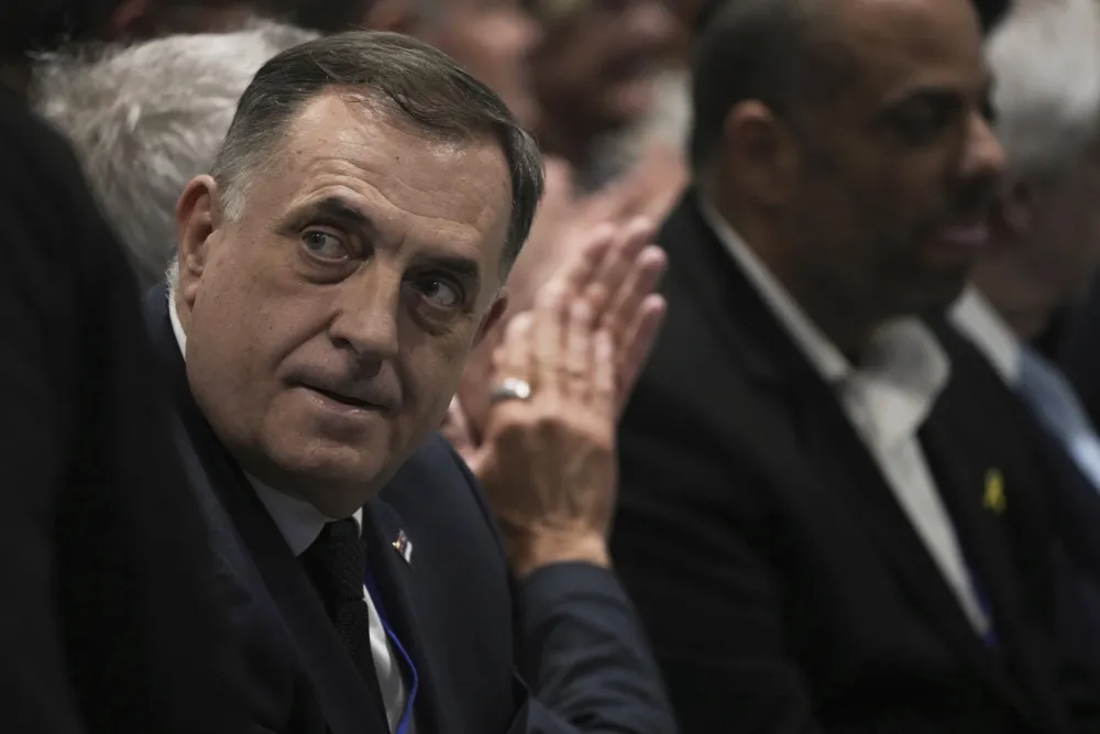 Dodik: Ukoliko se Republika Srpska ne distancira od Sarajeva, prestaće da postoji
