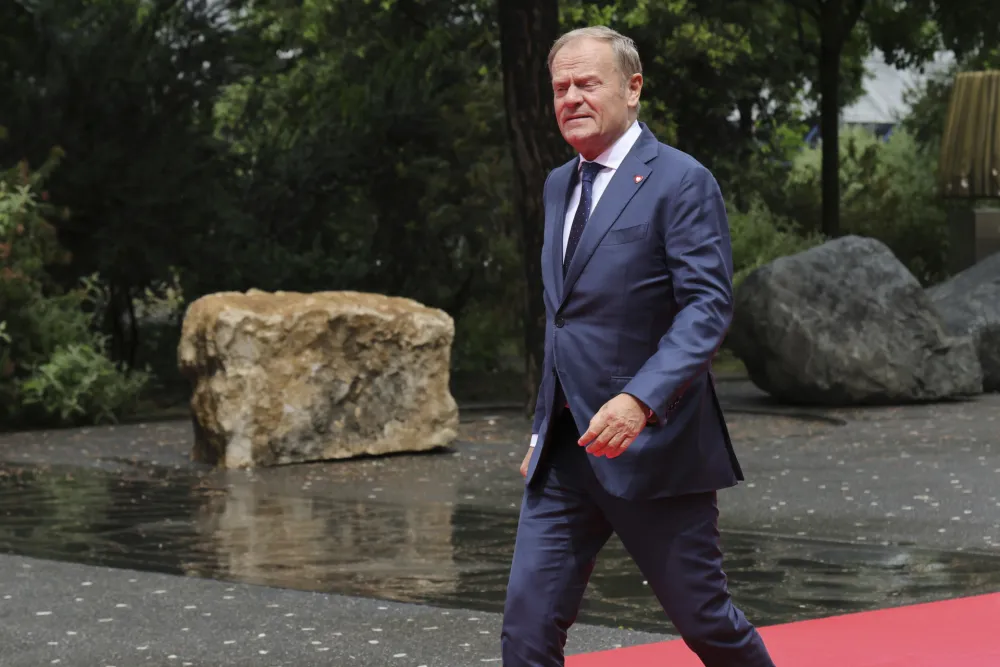 Tusk: Rusija da bude svjesna da Zapad neće prihvatiti zahtjeve da se Ukrajina odrekne svojih teritorija