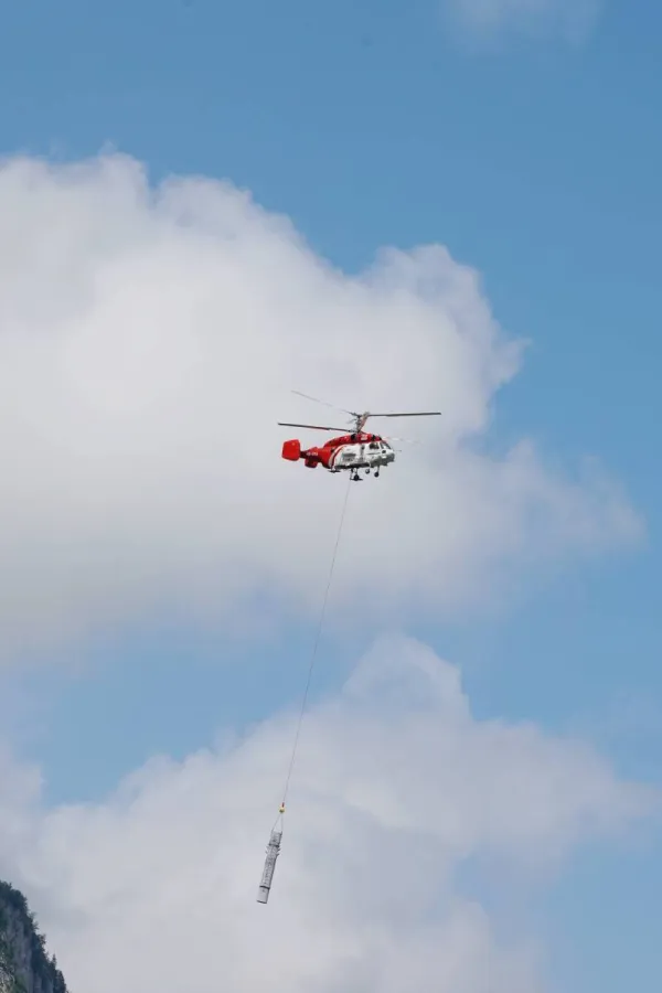 Srbija poslala pomoć: Ruski helikopter&nbsp;gasi&nbsp;požare u Crnoj Gori